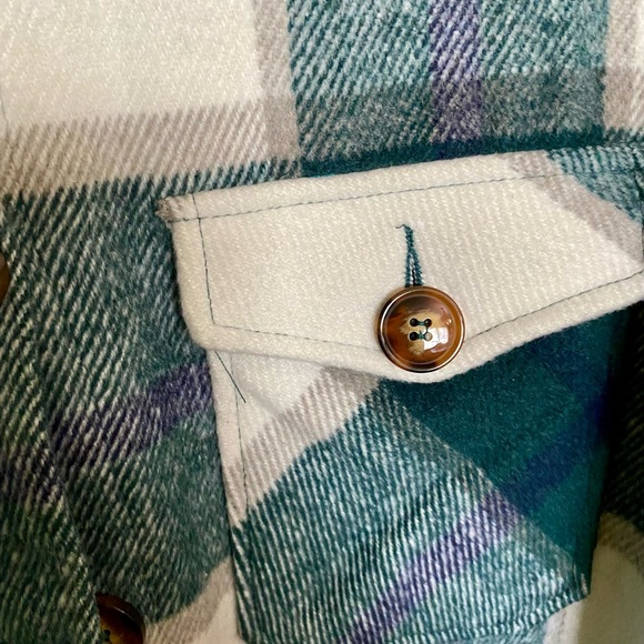 Plaid Button-Up Jacket - Picture 4 of 4